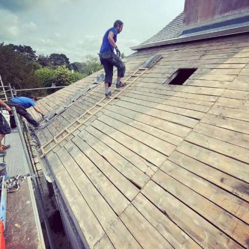 Rénovation de la toiture, réfexion de la charpente, islolation par l'extérieur