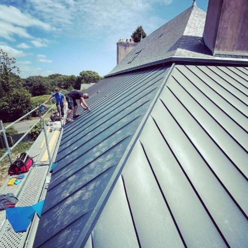 Rénovation de la toiture, réfexion de la charpente, islolation par l'extérieur