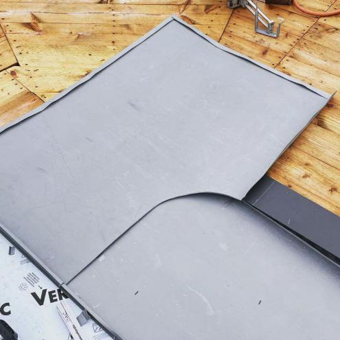 Couverture ardoises naturelles et zinc centre-ville de Fouesnant