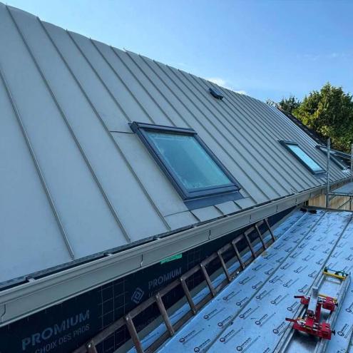 Pose d'une couverture en aluminium à Quimper (29000)
